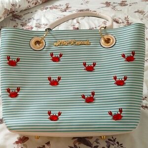 Betsey Johnson Don't Be A Shellfish purse